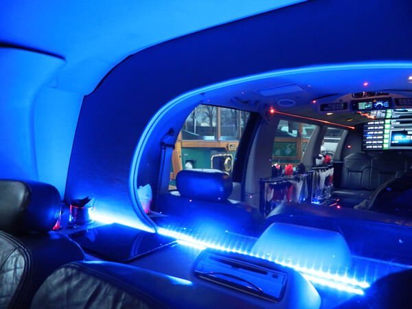 Black Excursion limousine - Custom Limousine Kansas City