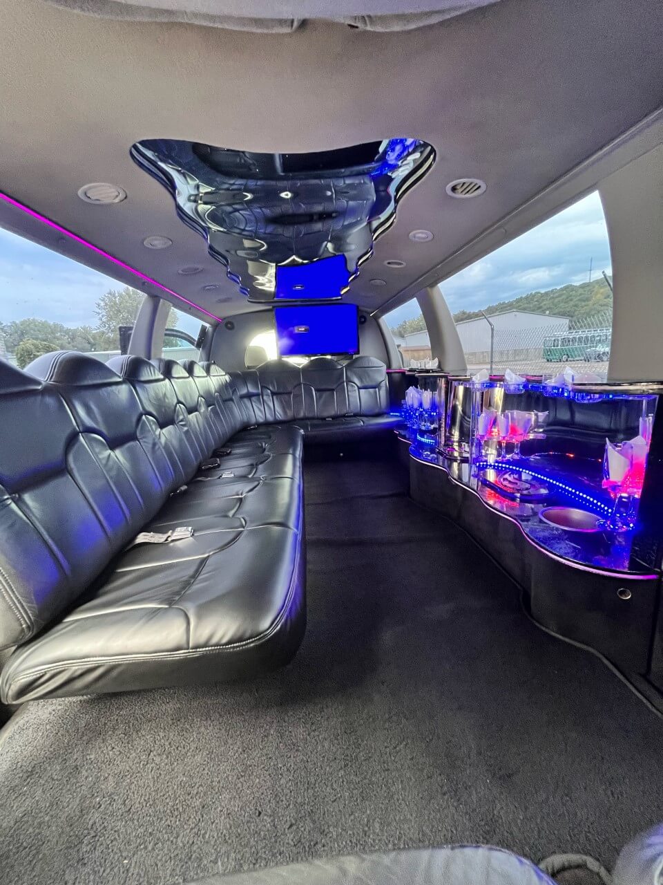 Black Excursion limousine - Custom Limousine Kansas City