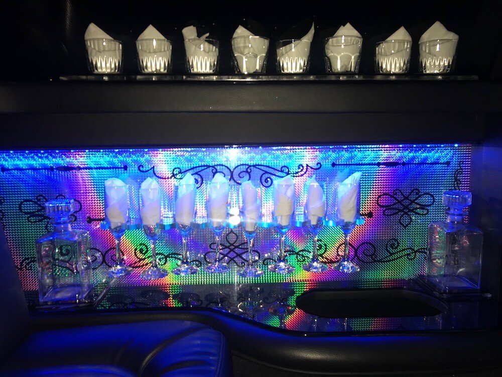 Chrysler 300 limousine - Custom Limousine Kansas City
