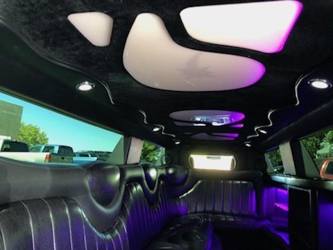 Chrysler 300 limousine - Custom Limousine Kansas City