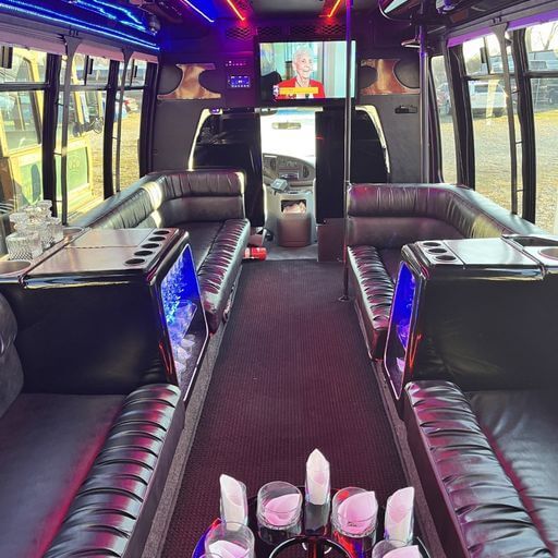 Custom limo coach - Custom Limousine Kansas City