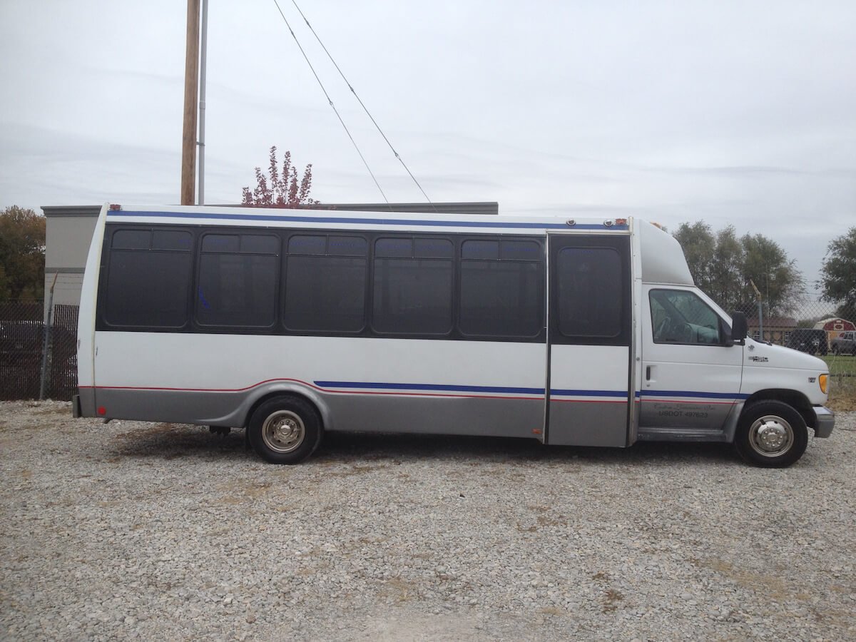 Party bus service for Independence, Missouri